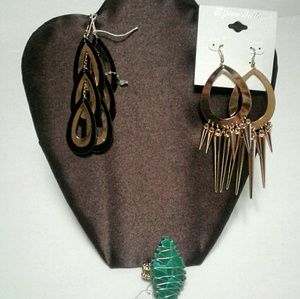 Gold Tone Jewelry Bundle